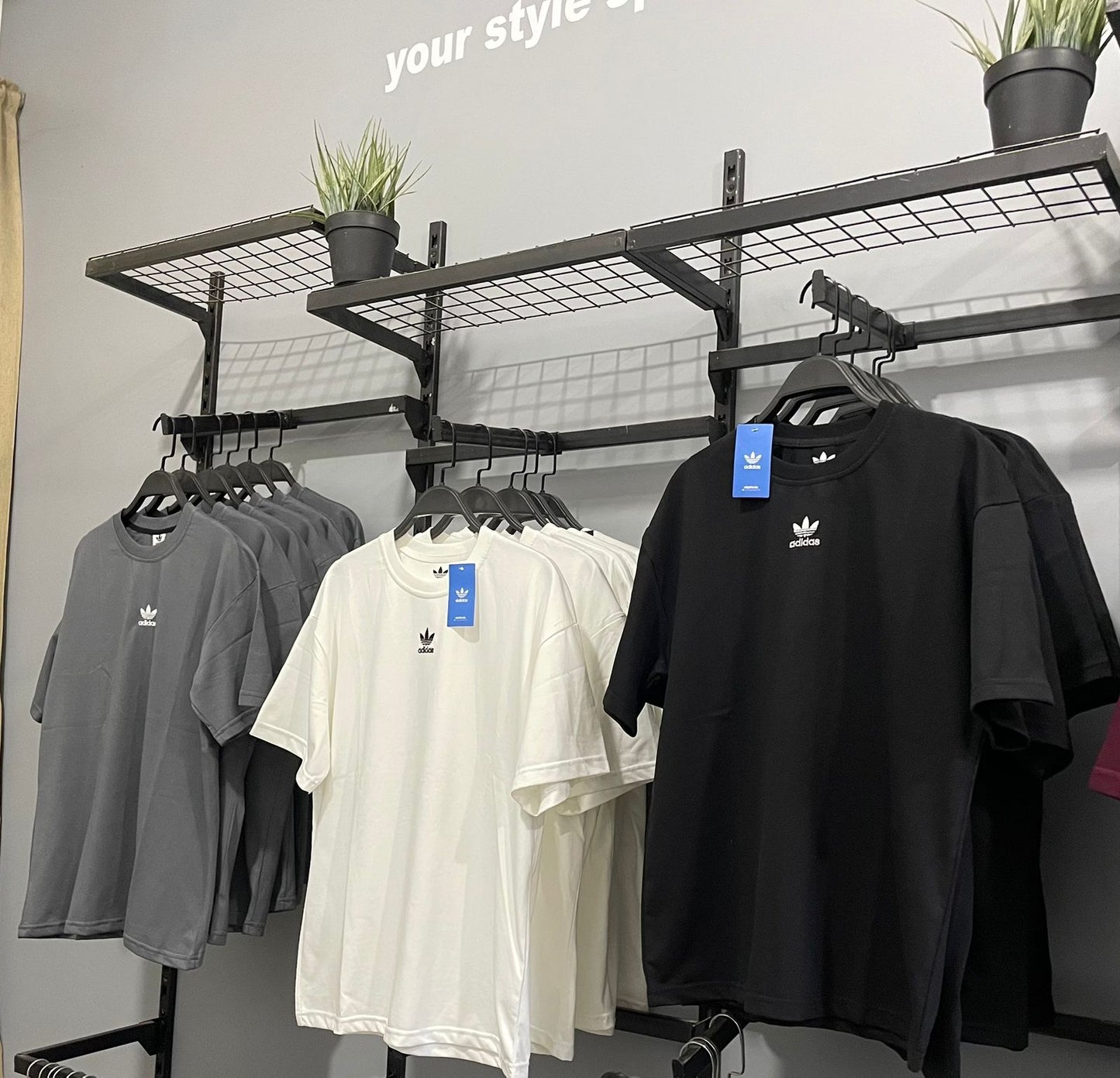 T-shirt Adidas Oversized Mirror – dark gray