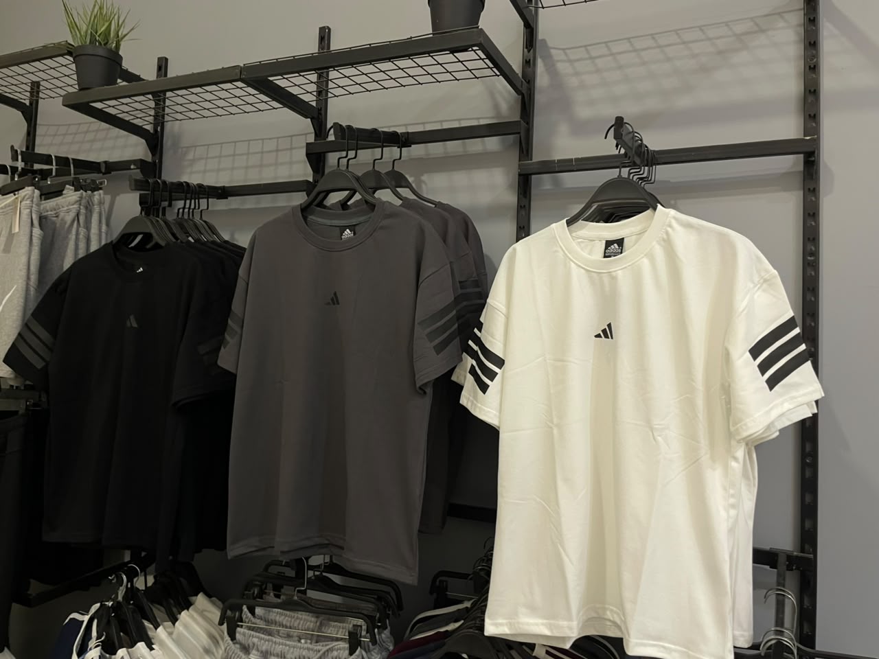 T-shirt Adidas Oversized Mirror – black print gray