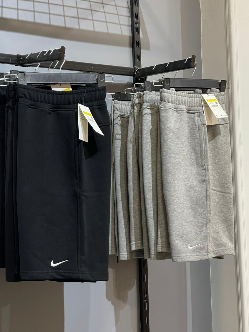 Nike Regular Fit Mirror Shorts – Black
