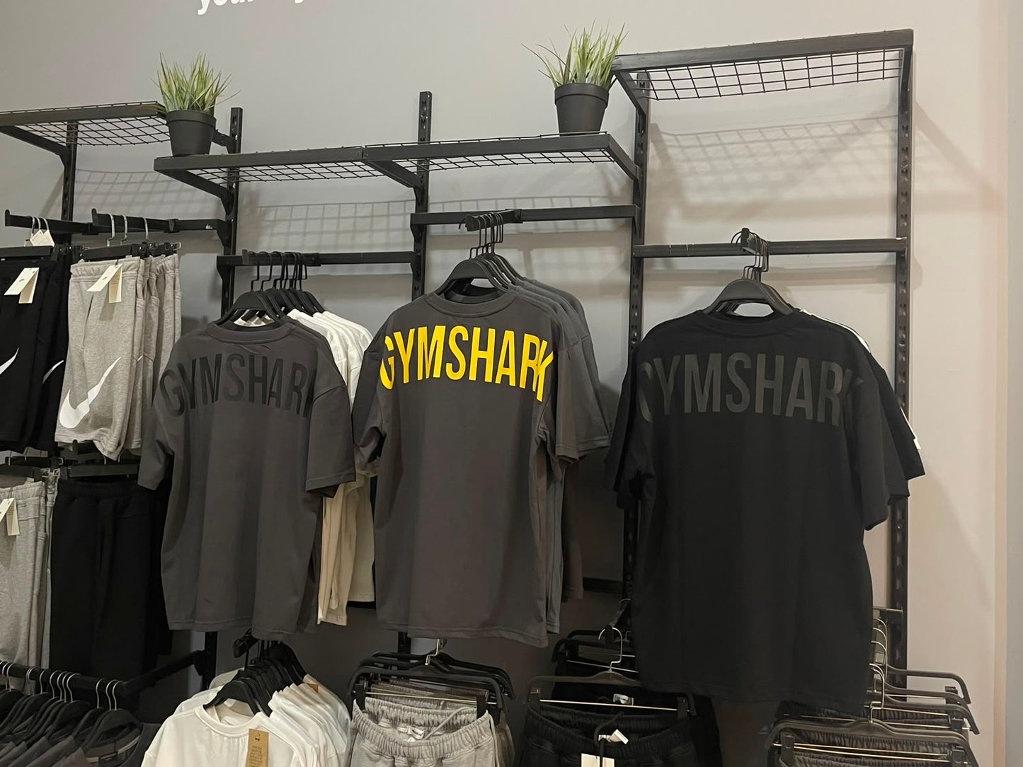 Gymshark Oversized T-Shirt – Dark Grey / yellow