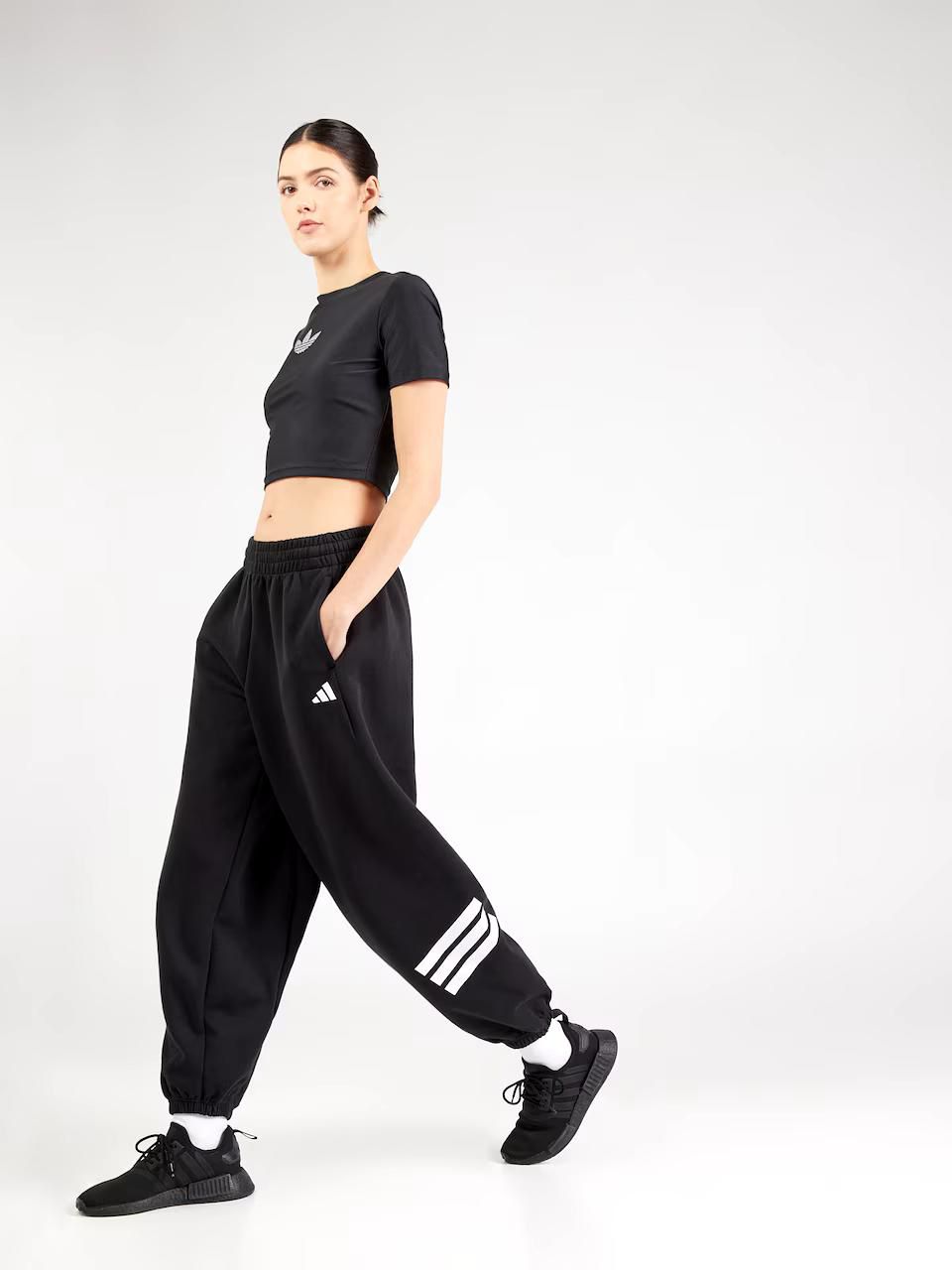 adidas Relaxed Fit Sweatpants light gray or black Unisex