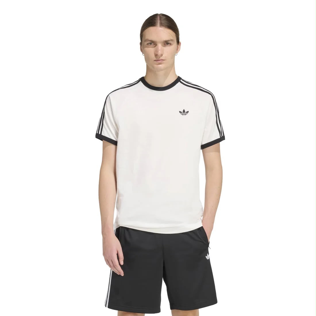 T-Shirt adidas Regular Fit – white